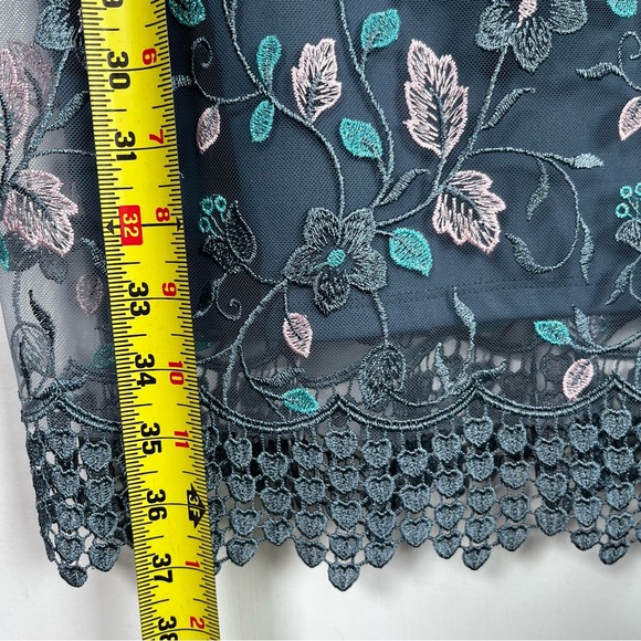 NWT Adrianna Papell Floral Embroidered Bell Sleeves Sheath Dress Gray/dusty  Sz 2